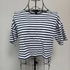 フォーエバー21 半袖Tシャツカットソー　Sサイズ　ややショート丈　ボーダーのサムネイル