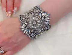 Item thumbnail for item 3fbf1285-eda7-45d5-879a-e623611d631d