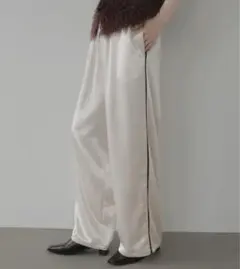 ライン ワイドパンツ