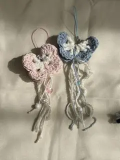 かぎ編み 蝶々 キーホルダー ビーズ付き ハンドメイドバタフライ バッグチャーム