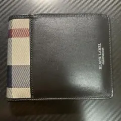BLACK LABEL CRESTBRIDGE 二つ折り財布のサムネイル