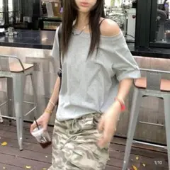 オフショルダー グレー Tシャツ