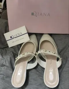 ダイアナ ポインテッドトゥ サンダル M