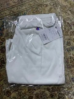 タイムSALE 新品タグ付き　チャンピオン　ハーフパンツ