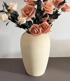 クリーム色 陶器製 フラワーベース