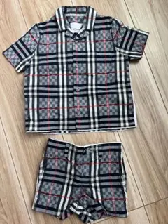 バーバリーシャツ12Mとショートパンツ6M