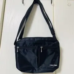 昊*ん様 Calvin Klein ショルダーバッグ【黒】