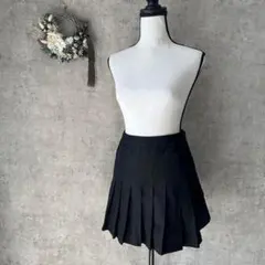 【ウィゴー】黒 プリーツスカート　M ショート丈　ダンス　チア　可愛い