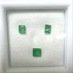 エメラルド ルース 3石セット