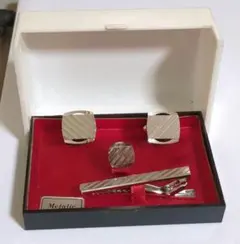 シルバー ストライプ カフスボタン ネクタイピンセット（ケース付き）