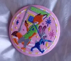 ディズニー刺繍缶バッジ　ズートピア
