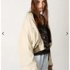 moussy HANDDOWNリメイクブルゾン ベージュ　MA-1