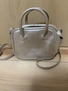GU ショルダーバッグ