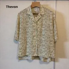 新品タグ付き Thevon 半袖 シャツ ブラウス 総柄 ベージュ系のサムネイル