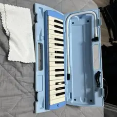 【送料無料￼】【消毒済み￼】YAMAHA ピアニカ 鍵盤ハーモニカ 本体 ケースのサムネイル