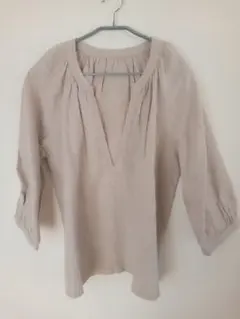 リネン ベージュ 七分袖 Vネックブラウス