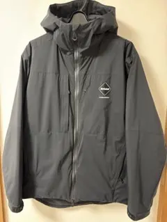 F.C.R.B. INSULATION HOODED JACKET ブラック