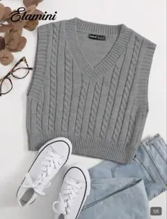 グレー ケーブル編み Vネック ニットベスト