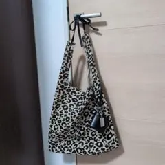mystic　loti ヒョウ柄キャンバスショルダーバッグ　コインケース付き