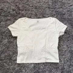 BRANDY MELVILLE Tシャツ