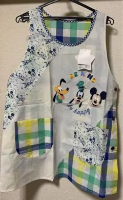 ミッキー　エプロン　新品未使用タグ付き　保育士　介護士　キャラクター　大人