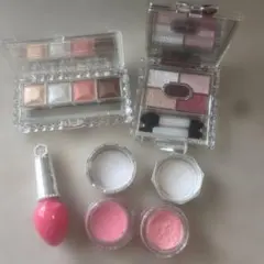 ジルスチュアート　アイシャドウ2つ+チーク2つ+リップ１つまとめセット売り♥