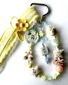 ハンドメイド刺繍風可愛い猫ビーズストラップ