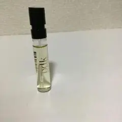 bdkクレームドゥキュイール CREME DE CUIR 2ml サンプルのサムネイル