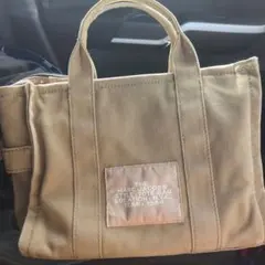 Item thumbnail for item fcd5711a-2f21-4177-90ab-4474a7c78652