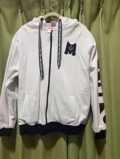 Item thumbnail for item 1d3f5d75-7fc6-4314-9ca2-d742d22c8b6b