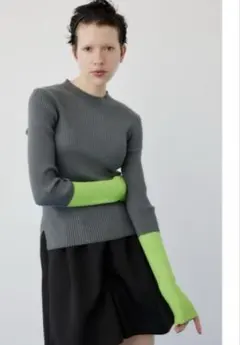 ヘリンドットサイ　Color block knit pullover