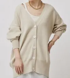 新品タグ付き✨【バビロン】カーディガン アイボリー 定価42,900円 ウール BABYLONE（バビロン）の「BABYLONE/Vネックリブカーディガン【手洗い