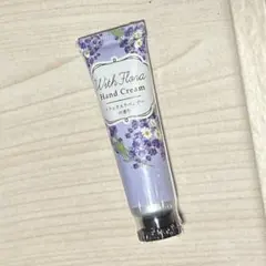【お値下げ可】ハンドクリーム ラベンダー　紫のサムネイル