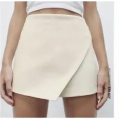 【ZARA】アシンメトリースコートのサムネイル