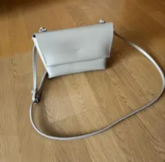 YAHKI (ヤーキ) ショルダーバッグ