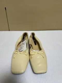 zara ザラ　レザー　シューズ　フラット　クリーム