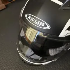 ゼウス NAZ-106 フルフェイスヘルメットのサムネイル