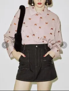 【美品】jouetie バタフライエンブロイダリーシャツのサムネイル