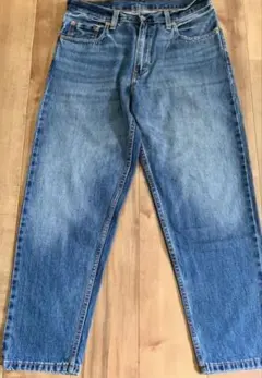 Levi's ライトブルーデニムストレートパンツ