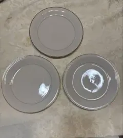 アイボリー金縁皿3枚セット