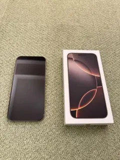 【超美品】オマケ付き iPhone 16 ProMax 256GB