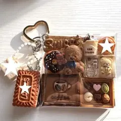 セール価格★ガチャ詰めポーチ★くまさん カフェ