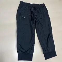 アンダーアーマー　黒　ブラック　レディース