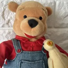 激レア ディズニーストア プーさん 招き猫 ぬいぐるみ - メルカリ