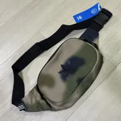 adidas ボディバッグ 迷彩