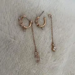 スワロフスキー　ピアス　ピンクゴールド　チャーム付き