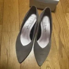 銀座かねまつ　Kanematsu ベージュ ポインテッドトゥパンプス 23.5