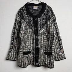 196 Lill Design Nordic Wool Cardigan BK