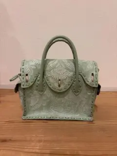 グレースコンチネンタル　カービングトライブス　ミントグリーン　S