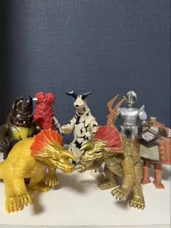 ウルトラ怪獣シリーズ 4体セット ※2体からバラ売り可 - メルカリ